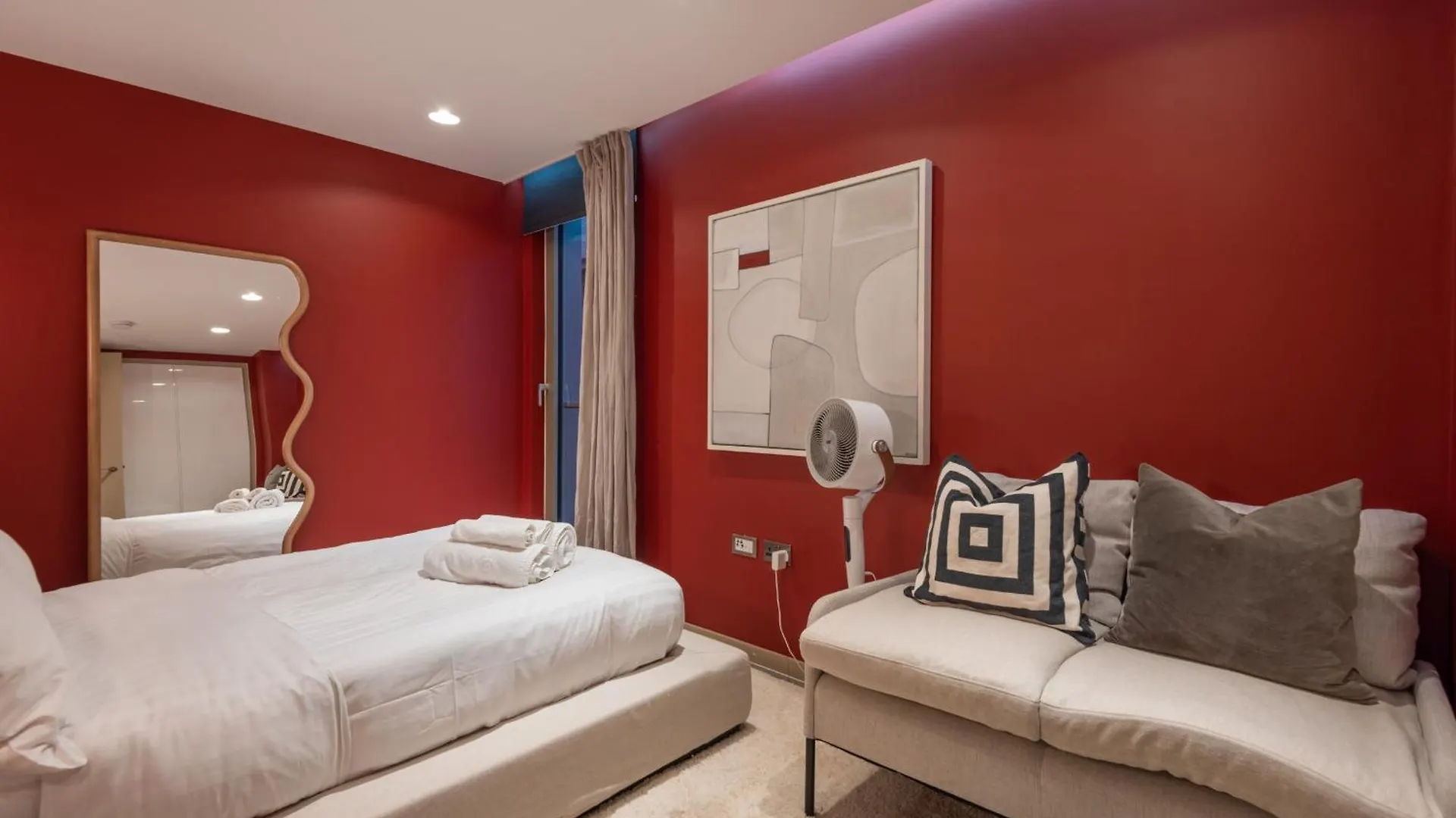 Stunning 3Bd Apt London Fields 0*,  United Kingdom